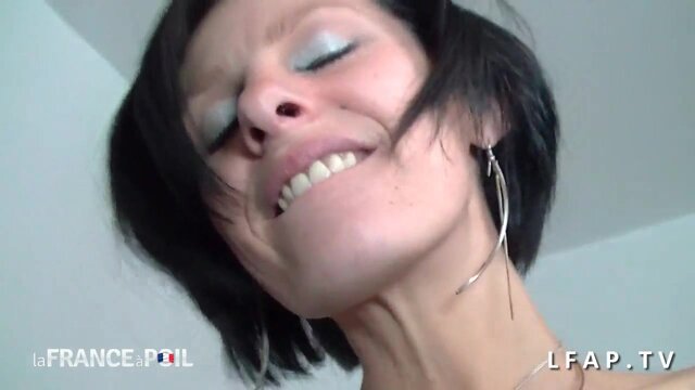 French mom increases the heat with intimate touch