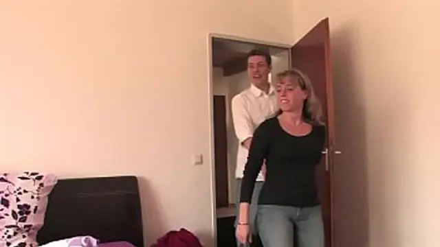 Free - Wife wants to enjoy it; hunk can′t please her enough