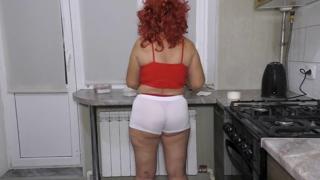 Stepmom boasts her flexible rear and lets you experience butt🍑-fucking
